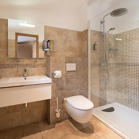 Ξενοδοχείο Holzer Ii