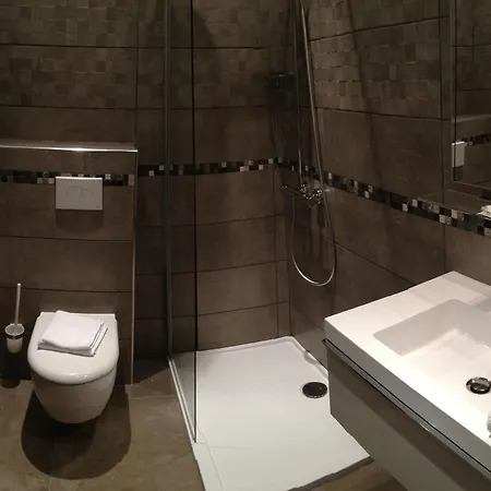 Holzer Ii Otel 3*