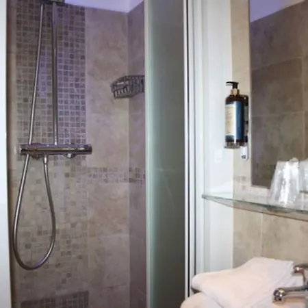 Holzer Ii Otel 3*