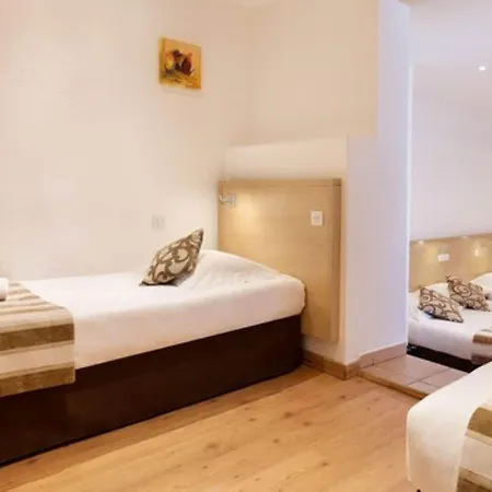 Otel Holzer Ii Porto-Vecchio (Corsica)