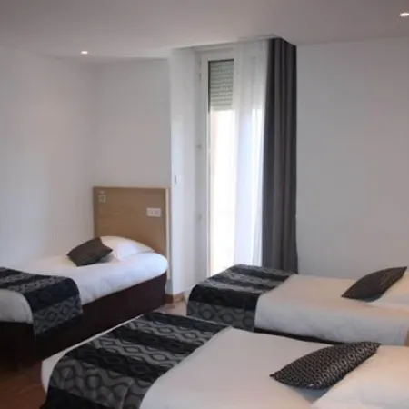 Holzer Ii Otel 3*