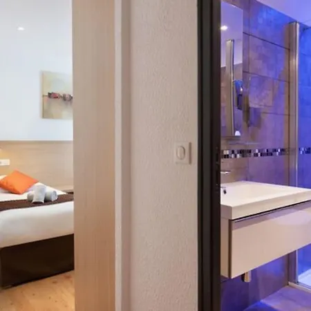 Otel Holzer Ii 3*