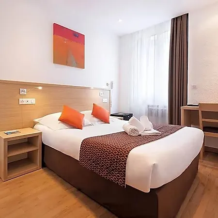 Holzer Ii Hotel