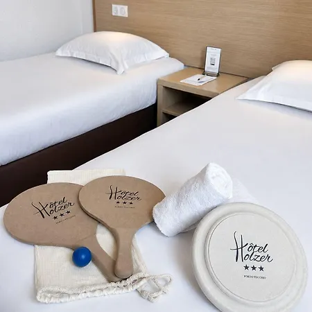 Holzer Ii Hotel
