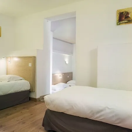 Holzer Ii Otel 3*