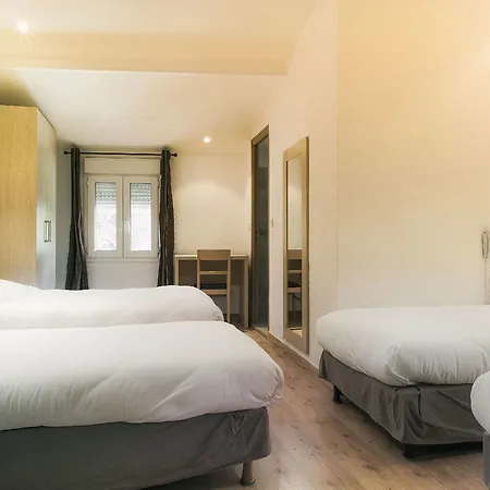 Holzer Ii Otel 3*