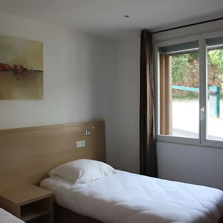 Holzer Ii Otel 3*